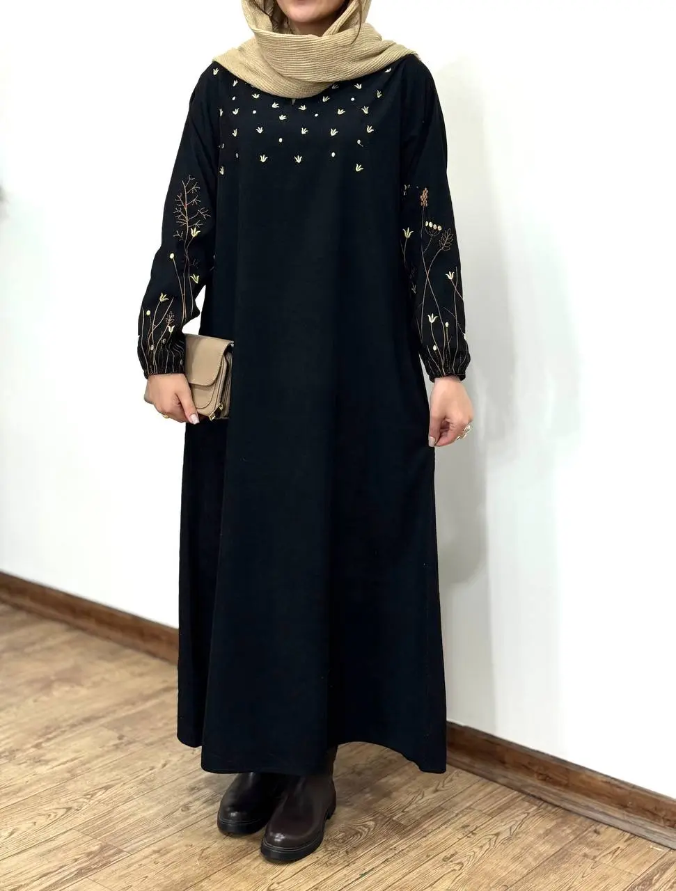 پیراهن مانتویی گلدوزی گندم